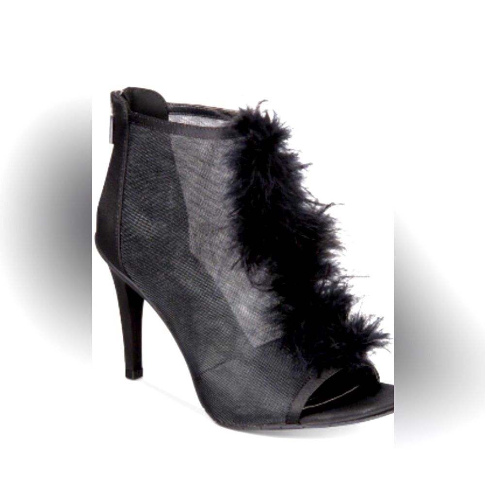 Kenneth Cole Reaction- Black - Size 8.5 NWB NEW